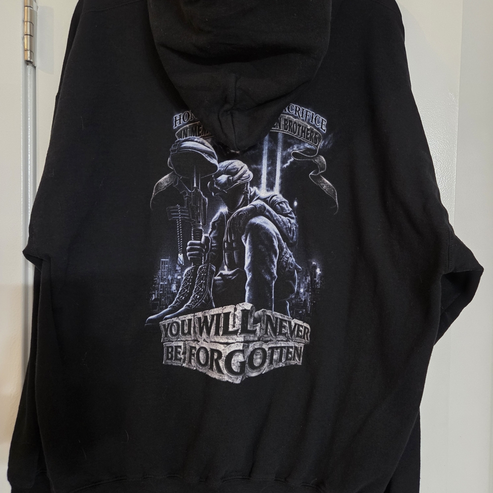 Navy blue "American Pride Troop Memorial" hooded sweatshirt (hoodie)